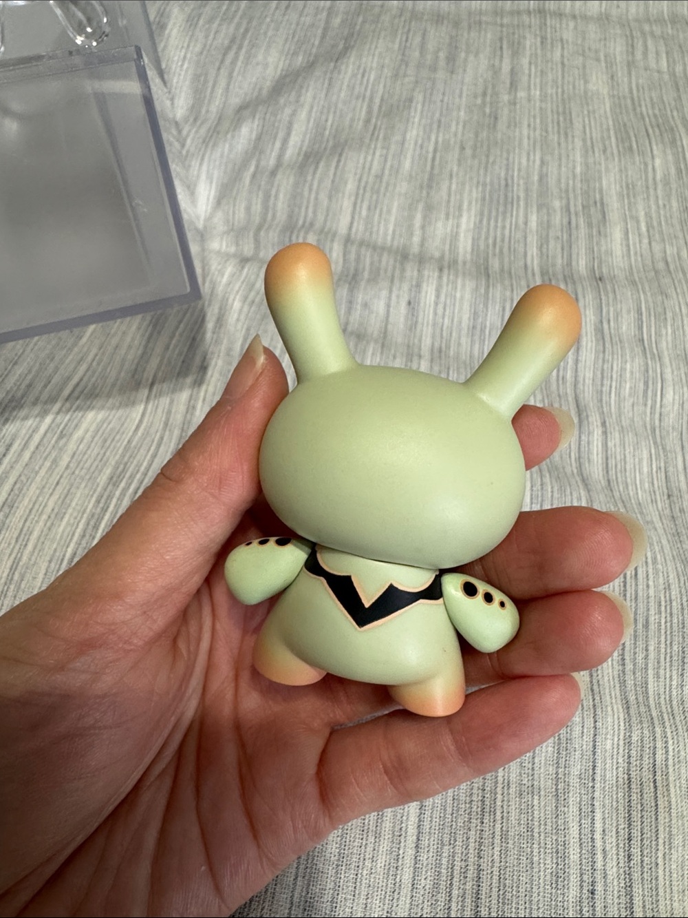 Swatch x McPherson The Eyes Are Watching GP132 Kidrobot Dunny Box - Picture 6 of 6